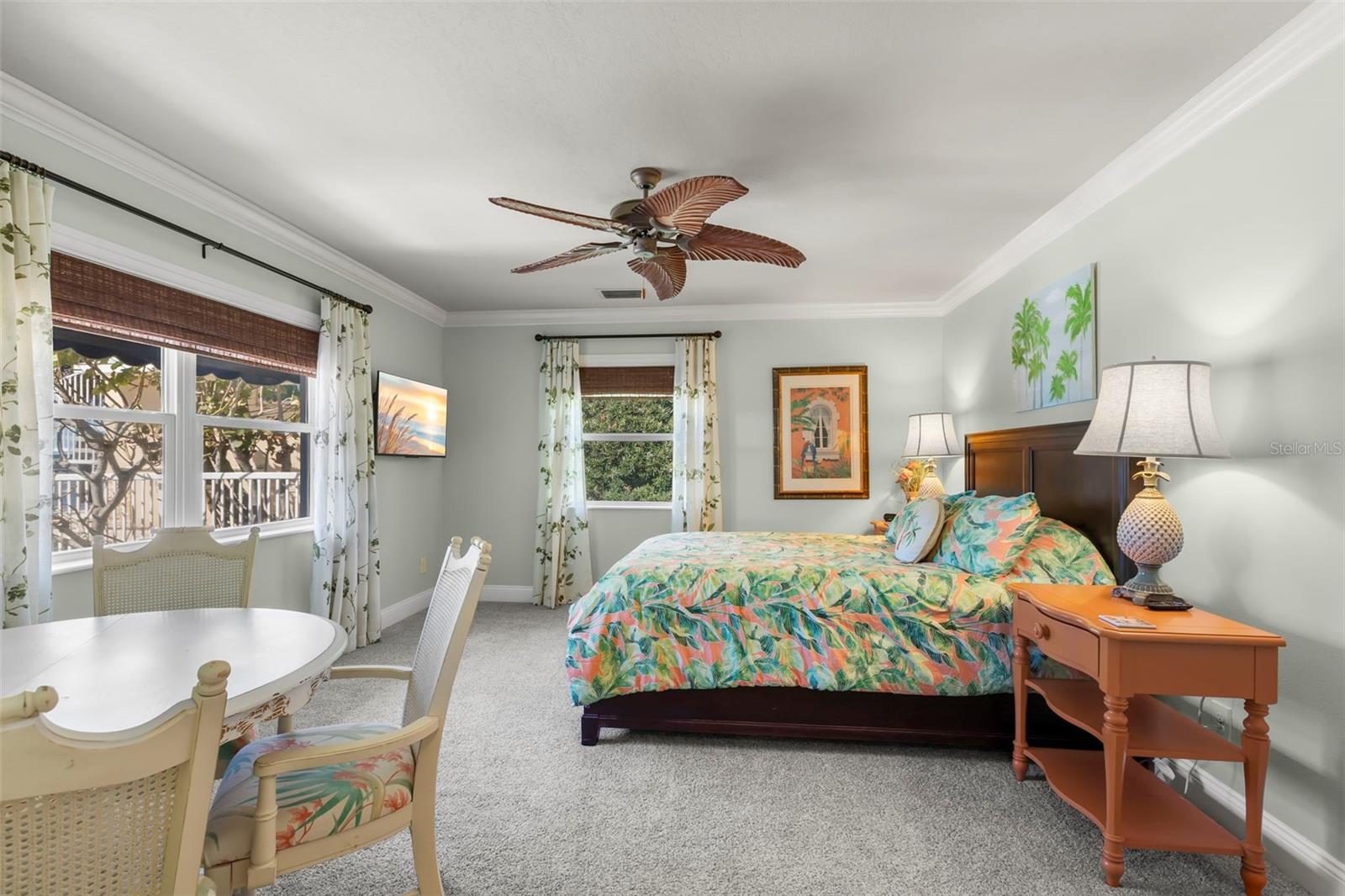 Listing photo id 25 for 101 Shore Drive