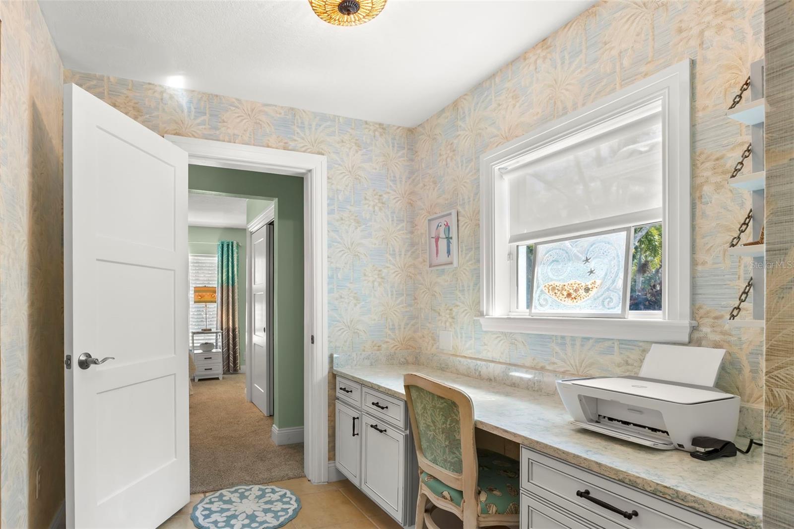 Listing photo id 28 for 101 Shore Drive