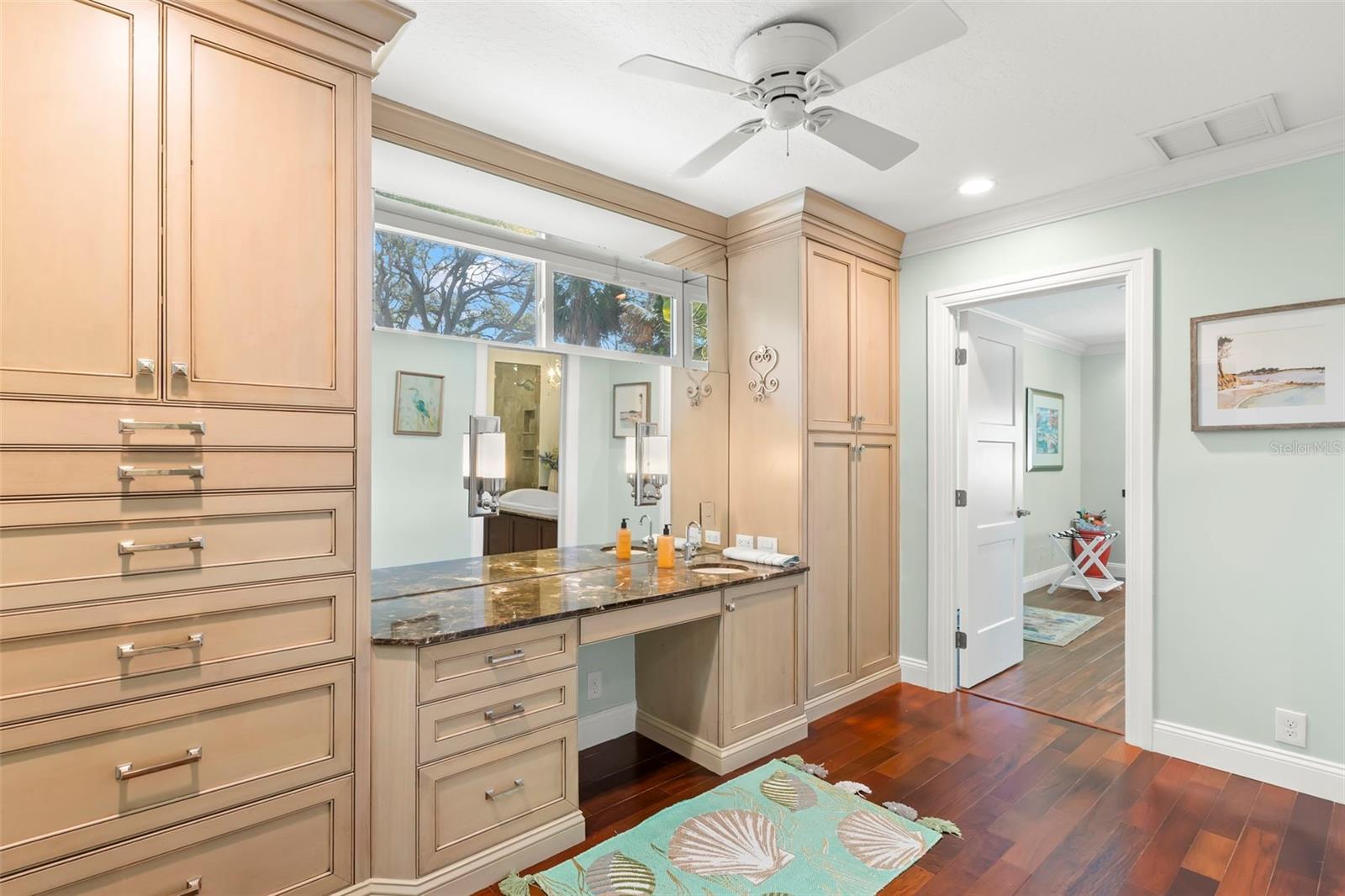 Listing photo id 36 for 101 Shore Drive