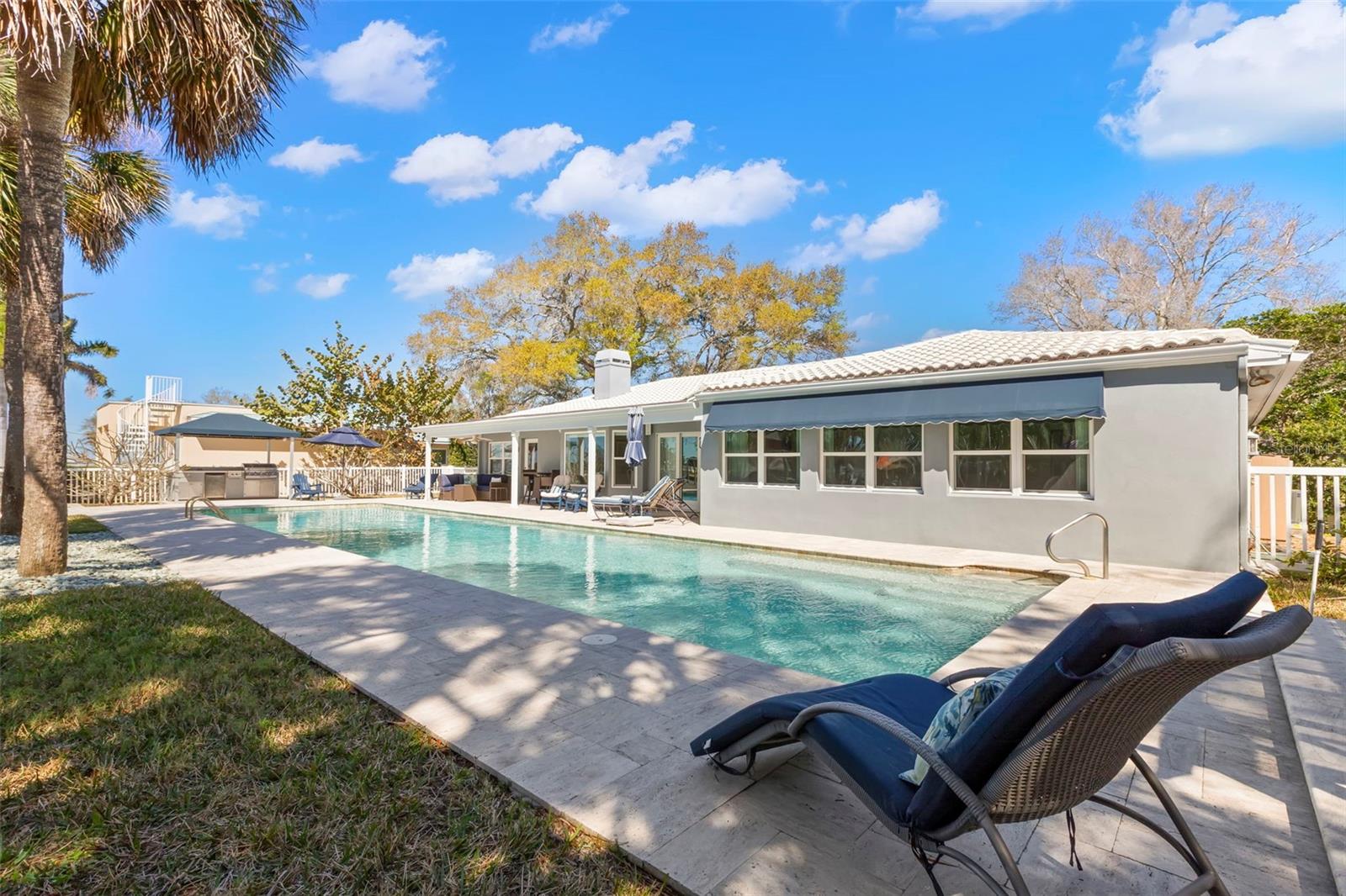 Listing photo id 43 for 101 Shore Drive