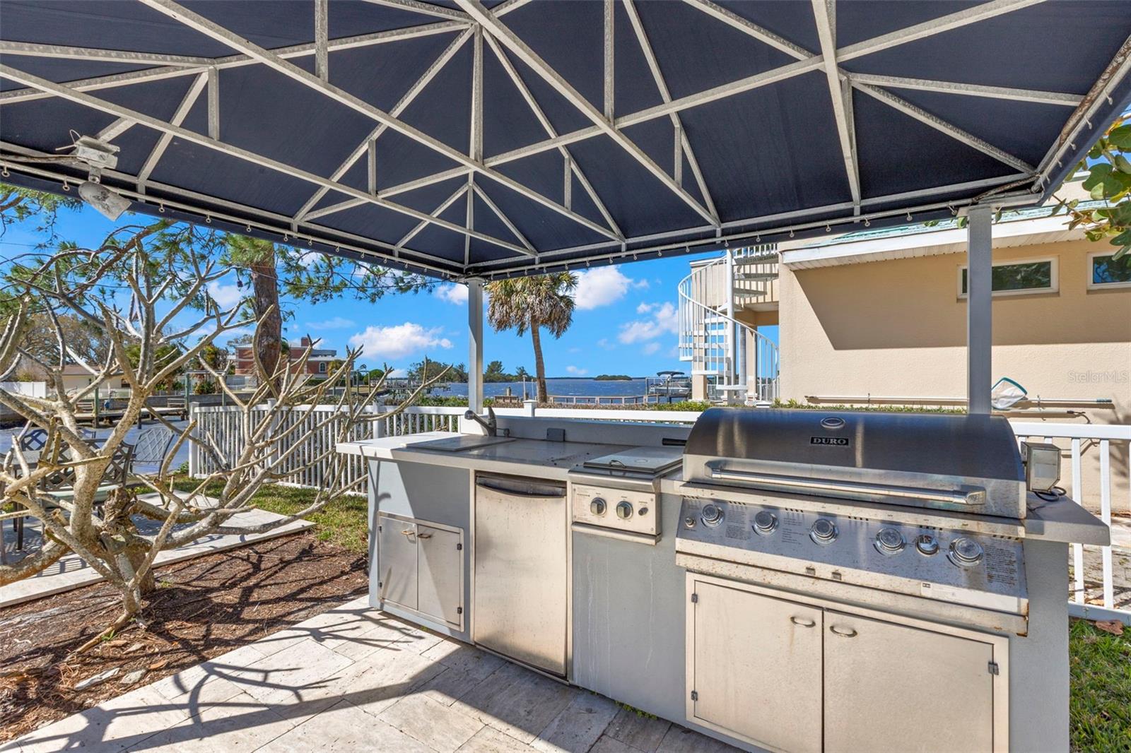 Listing photo id 52 for 101 Shore Drive