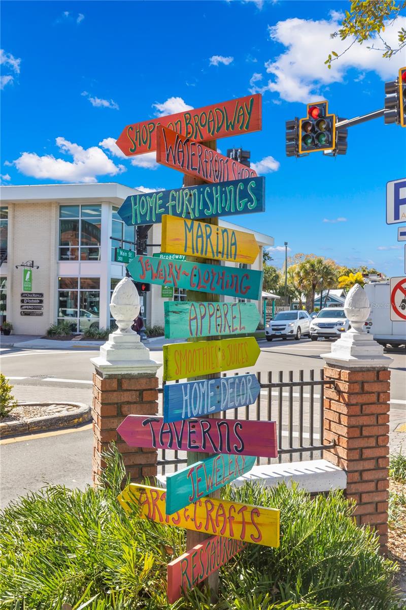 Listing photo id 74 for 101 Shore Drive