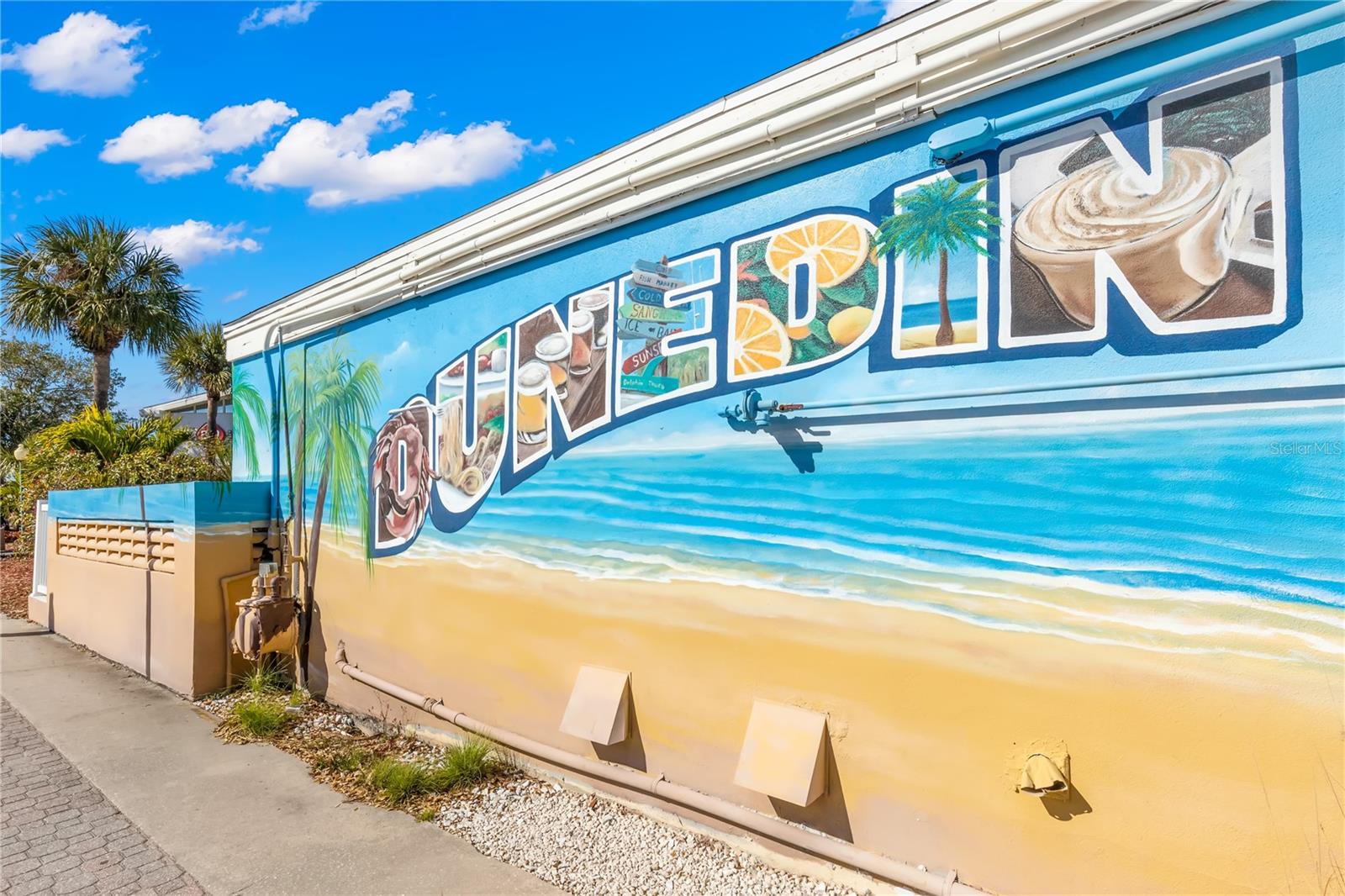 Listing photo id 76 for 101 Shore Drive