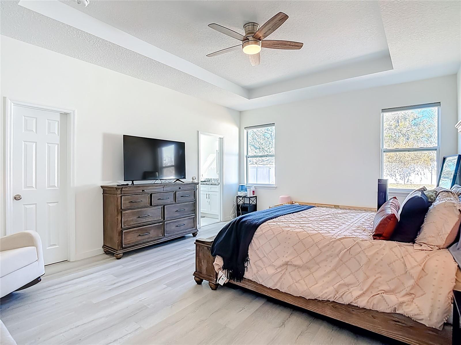 Image 10 of 14 For 1747 Oak Street