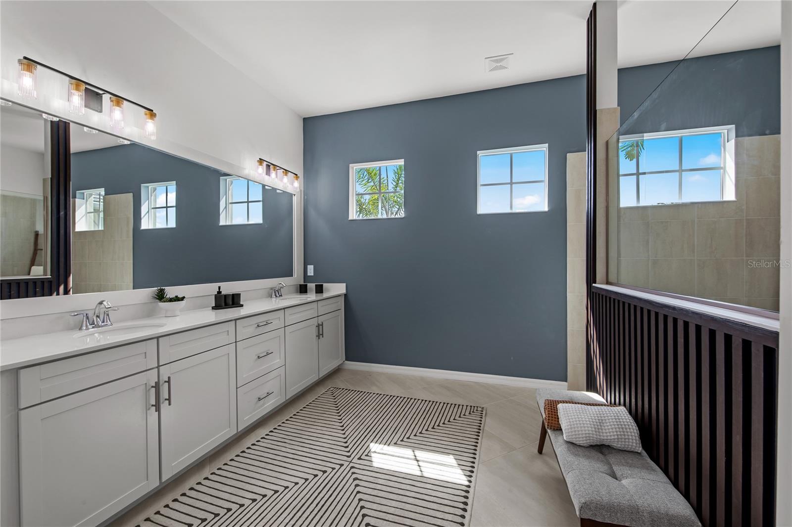 Image 26 of 42 For 17200 Albatross Road