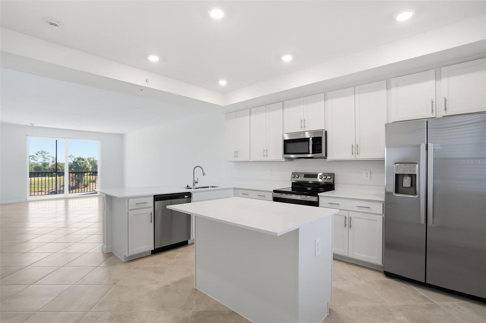 Image 4 of 25 For 17570 Opal Sand Drive 205