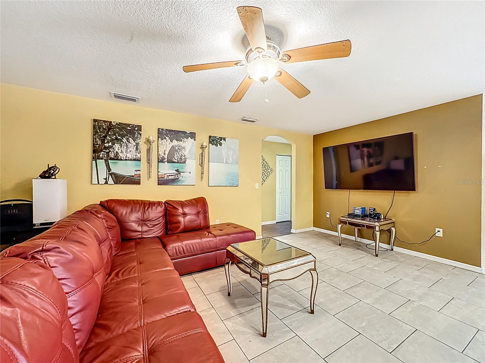 Image 13 of 41 For 11112 Hidden Breeze Drive