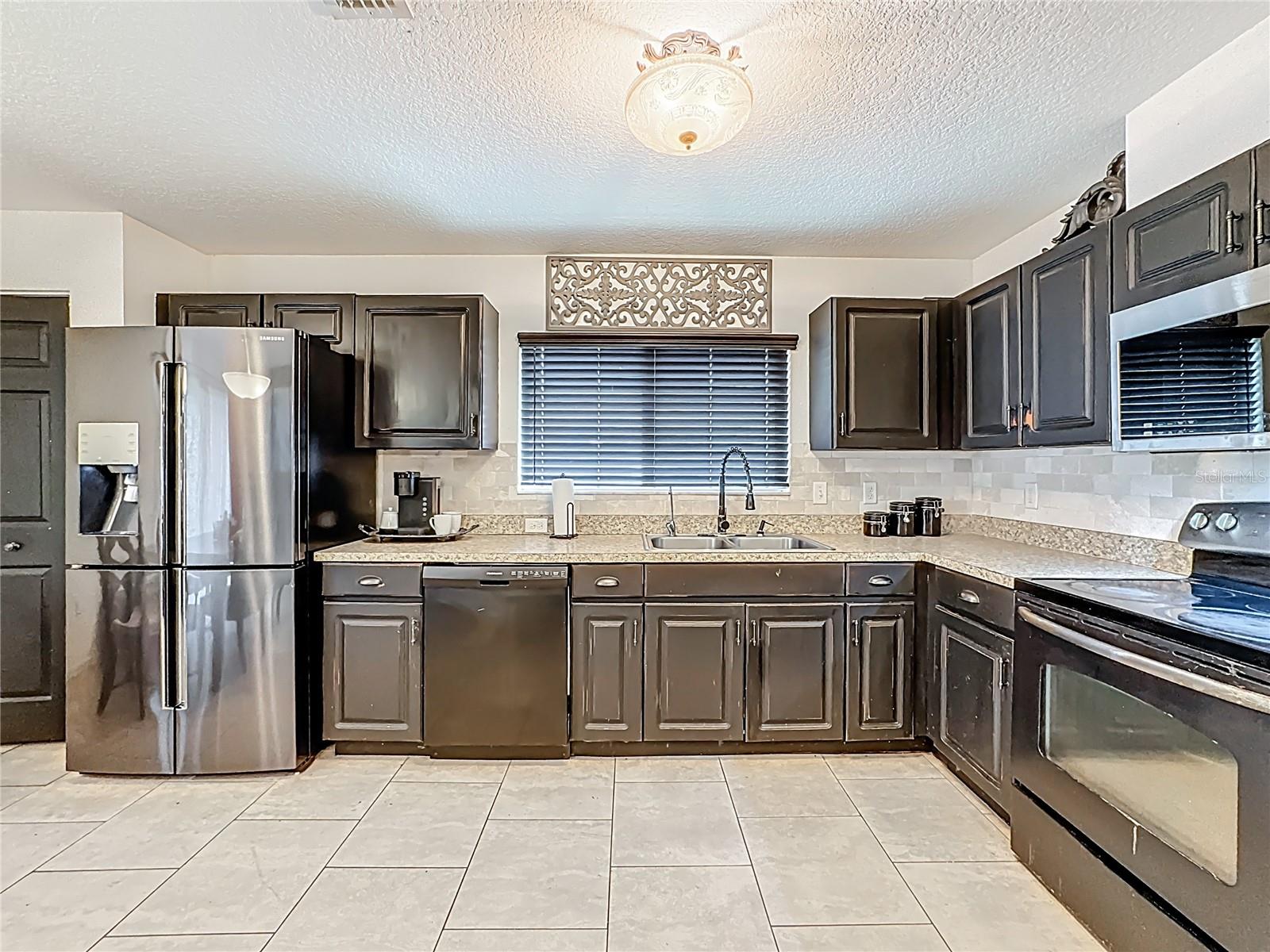 Image 18 of 41 For 11112 Hidden Breeze Drive