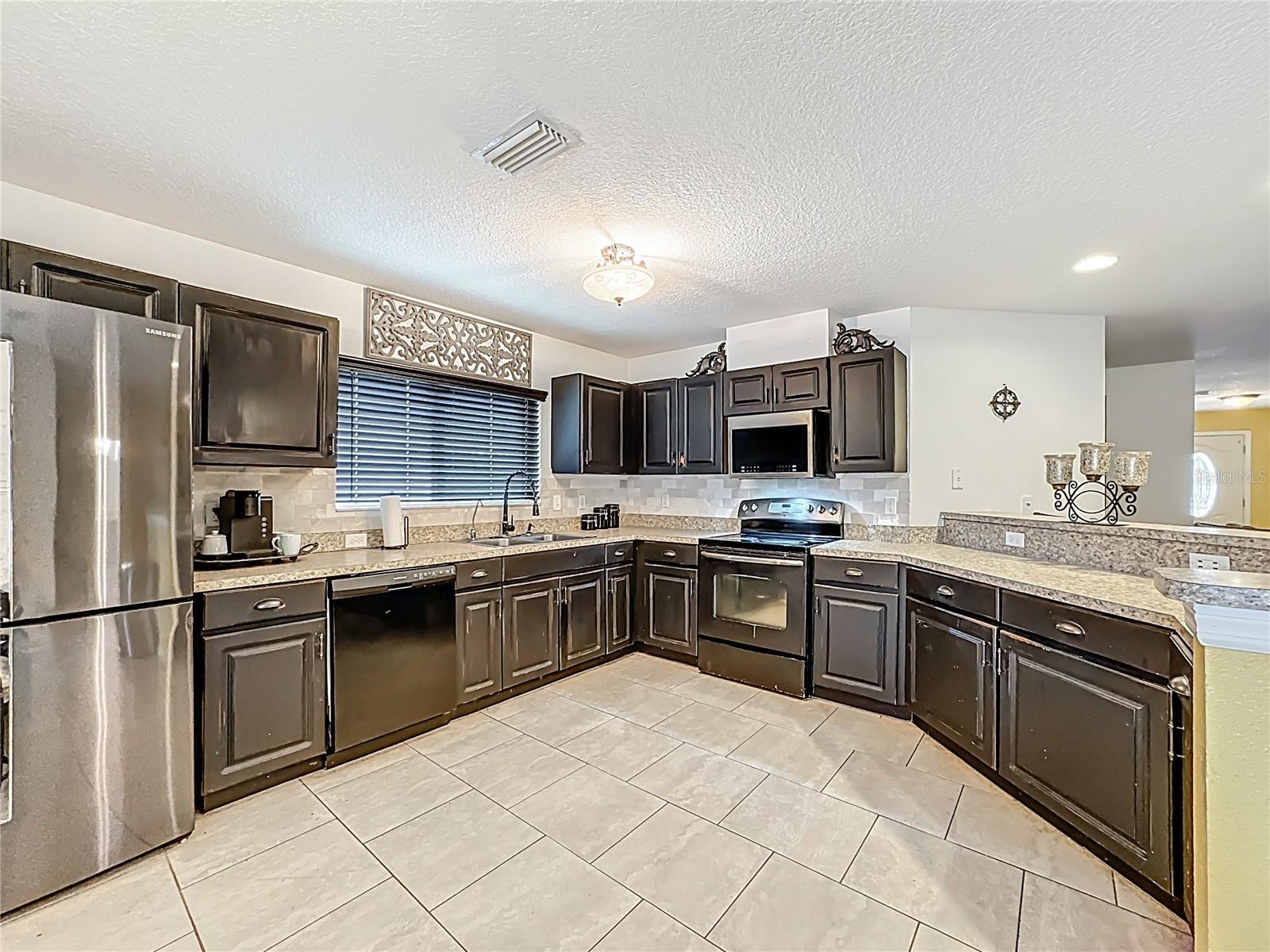 Image 19 of 41 For 11112 Hidden Breeze Drive