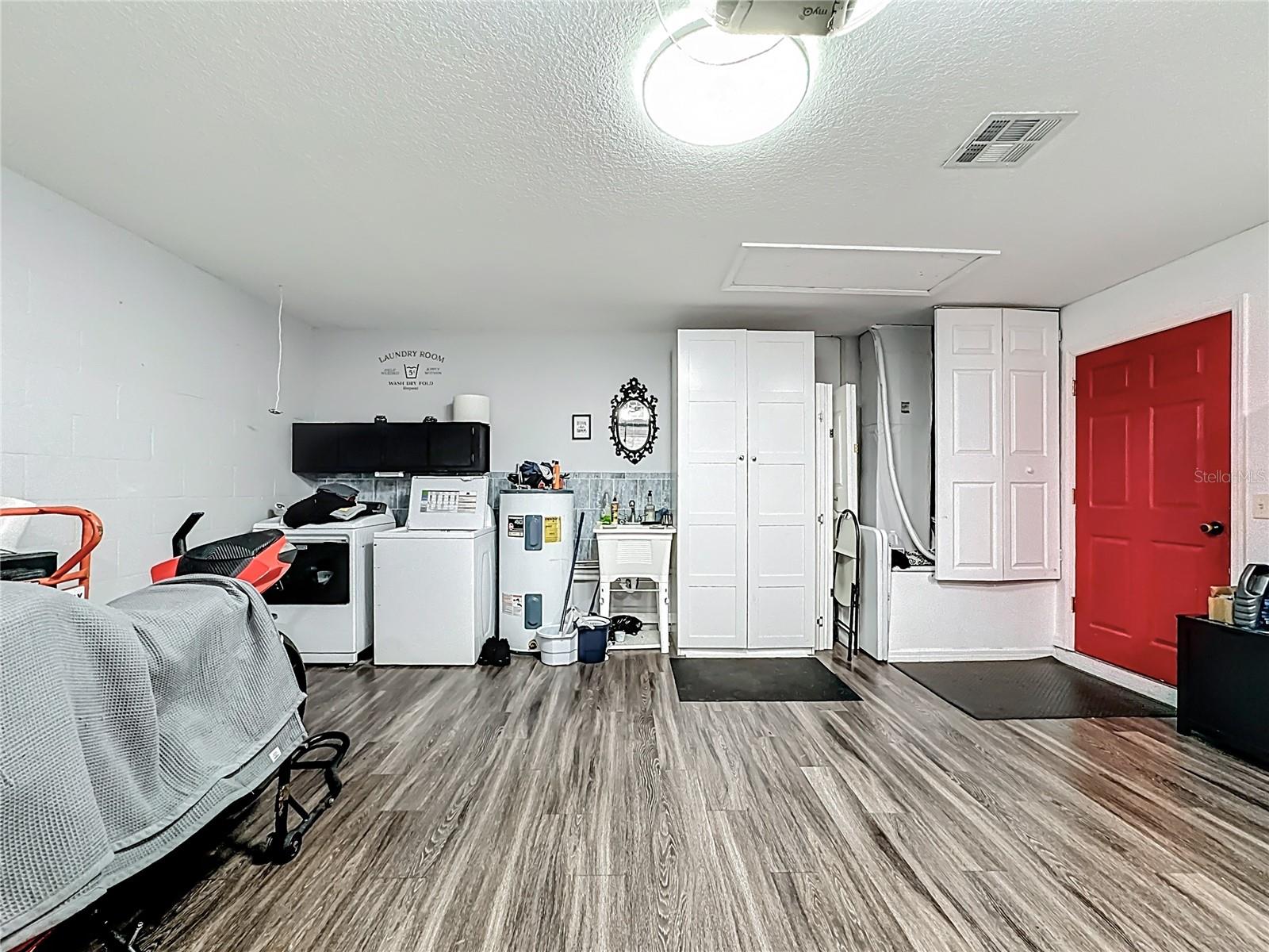 Image 30 of 41 For 11112 Hidden Breeze Drive