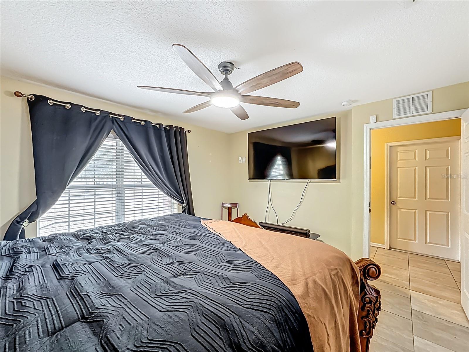 Image 9 of 41 For 11112 Hidden Breeze Drive