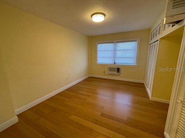 Image 10 of 14 For 200 Betty Lane 3e