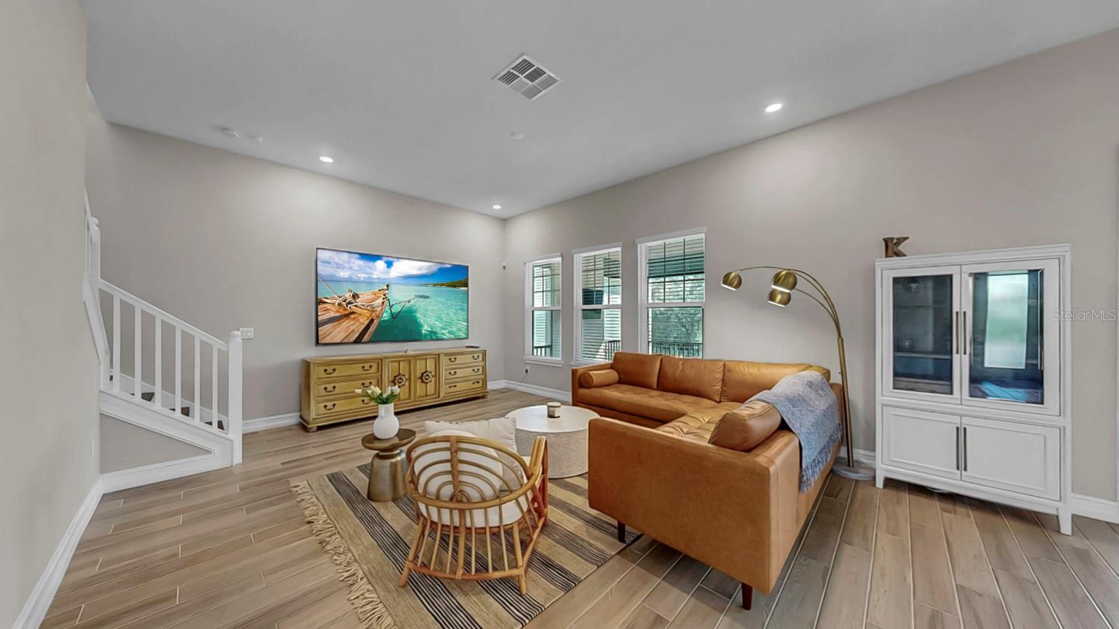 Image 14 of 51 For 2636 Yellow Sundial Loop