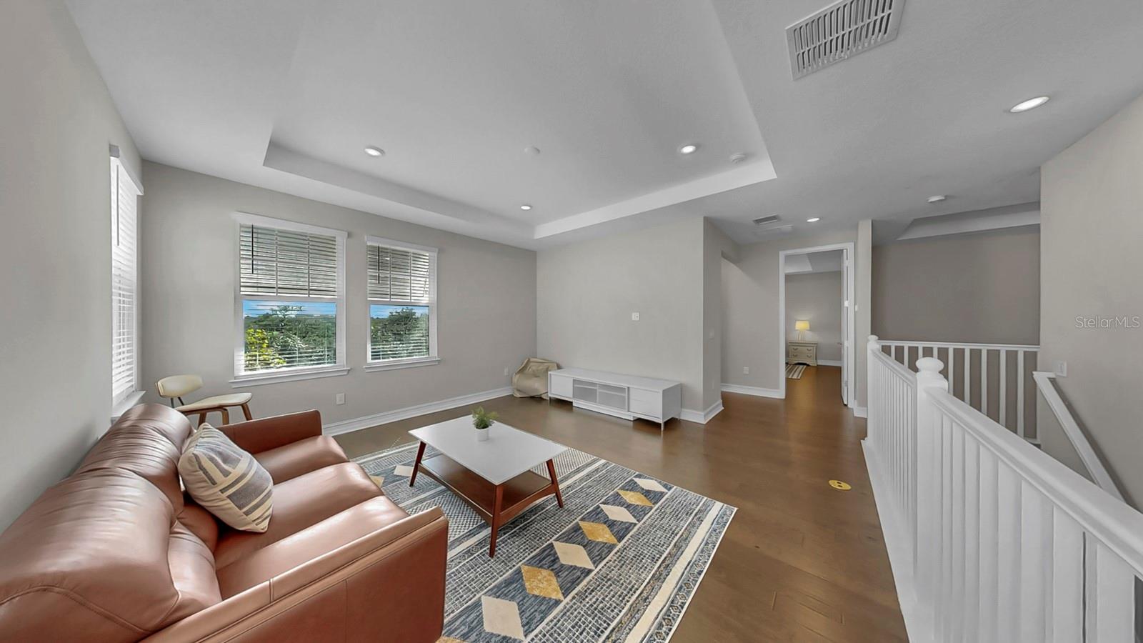 Image 40 of 51 For 2636 Yellow Sundial Loop