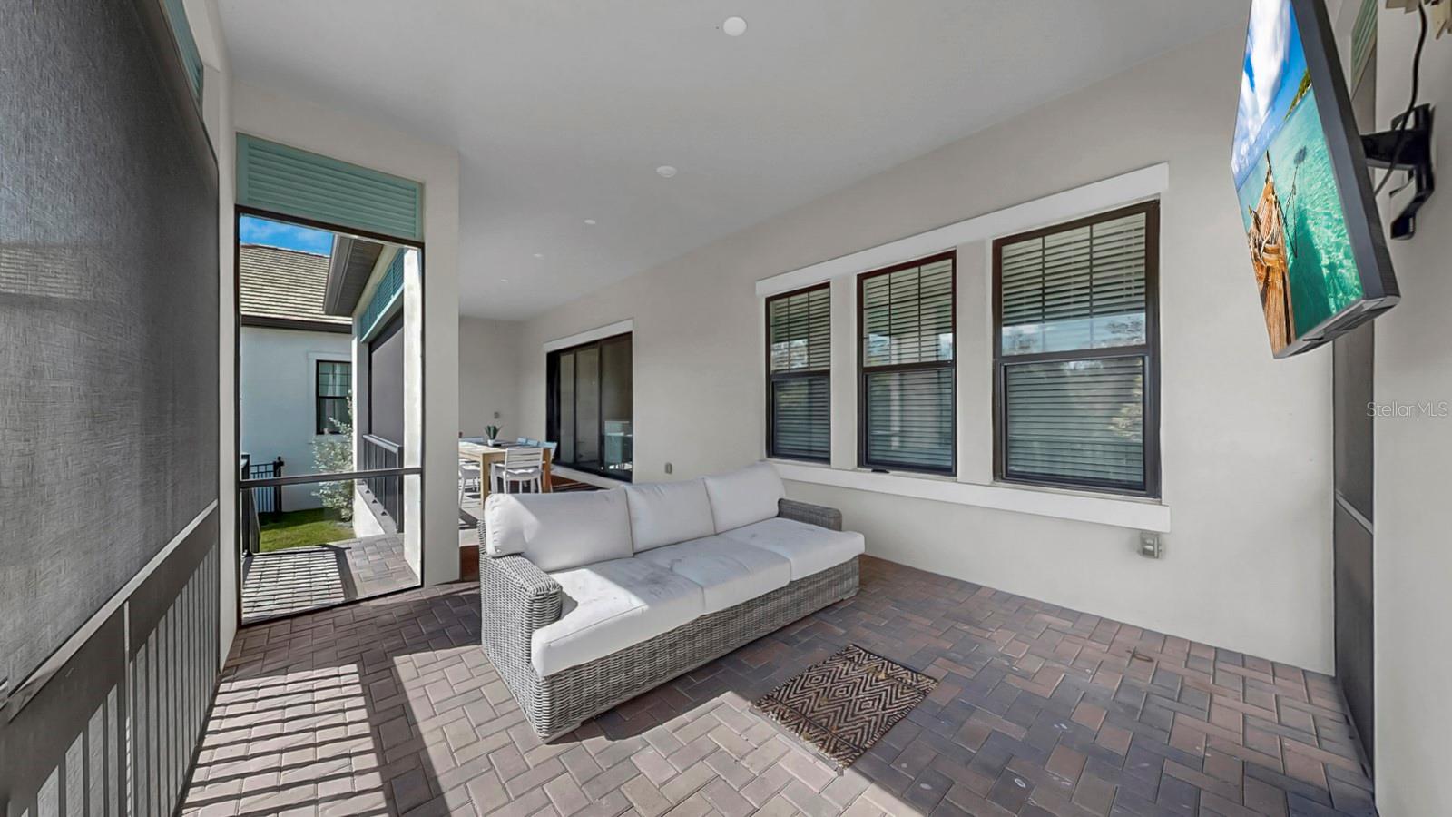 Image 44 of 51 For 2636 Yellow Sundial Loop