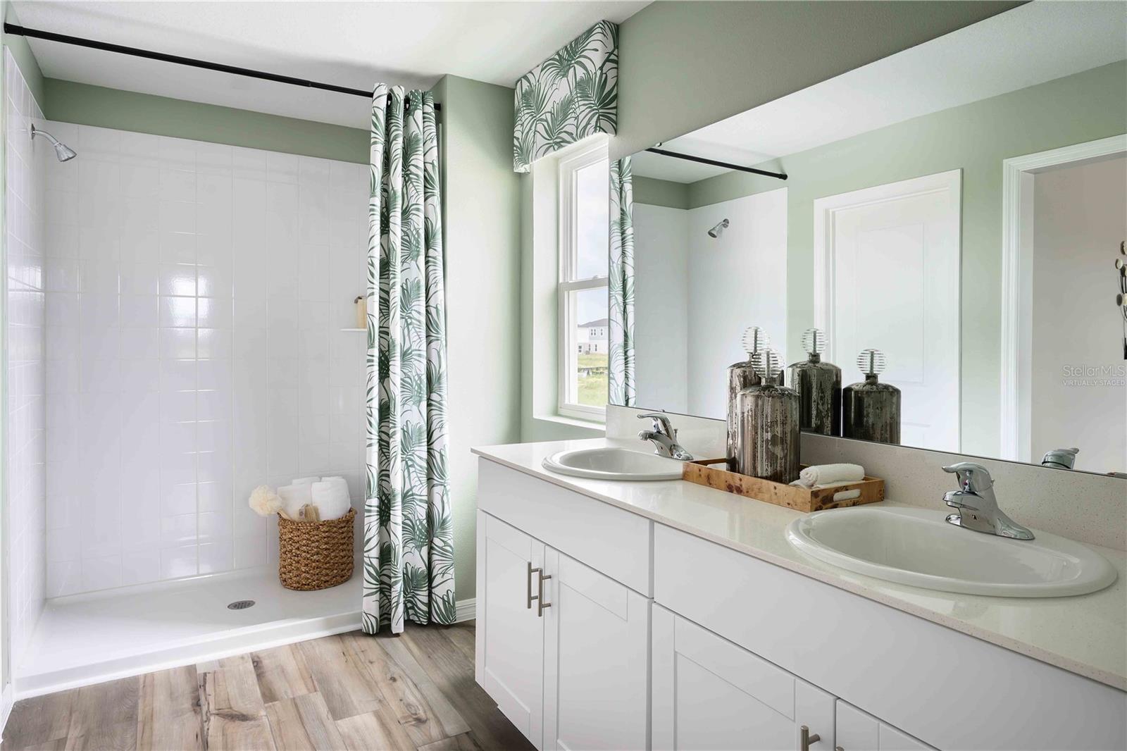 Image 18 of 23 For 4627 Hikers Drive