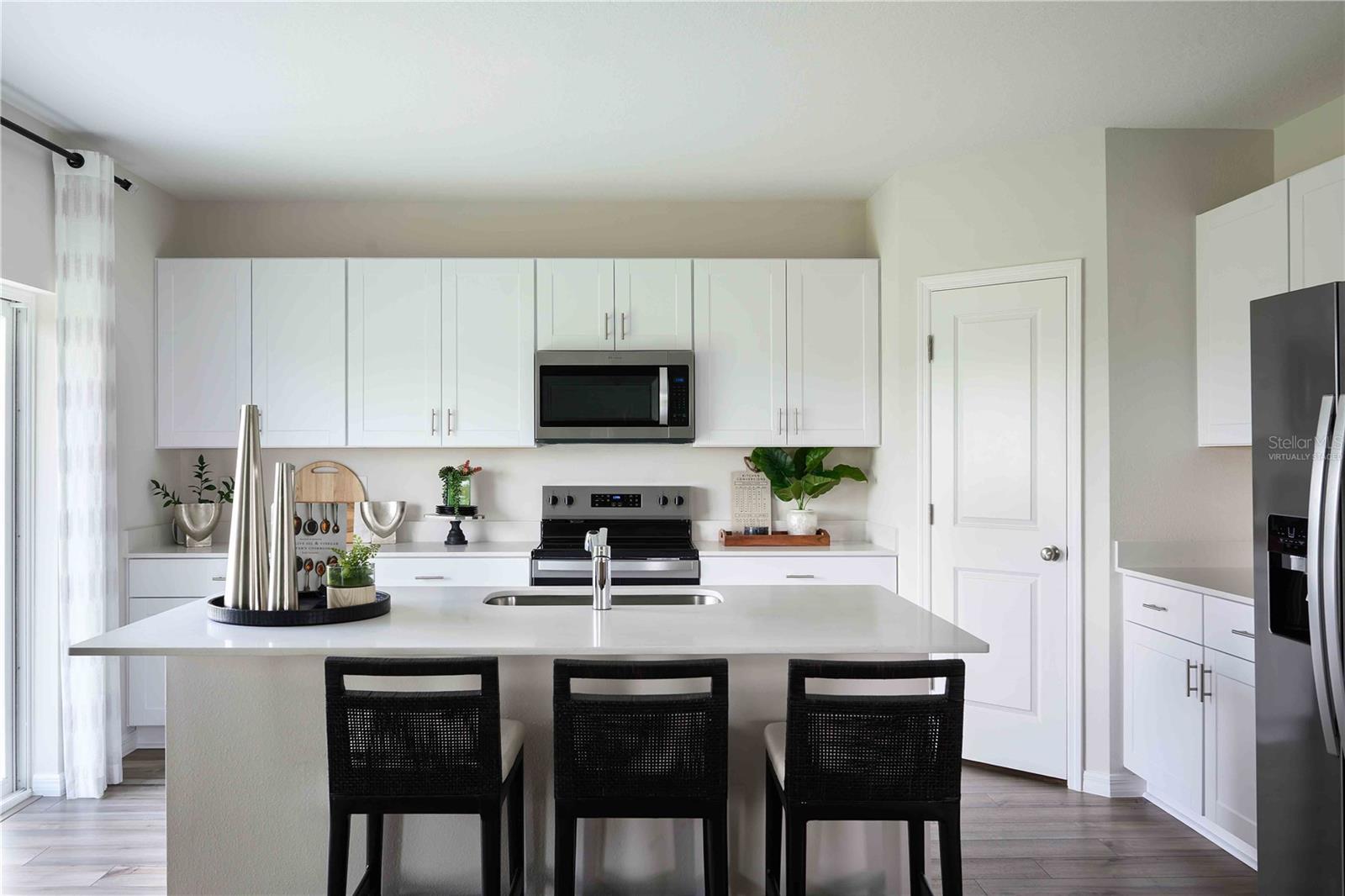 Image 3 of 23 For 4627 Hikers Drive