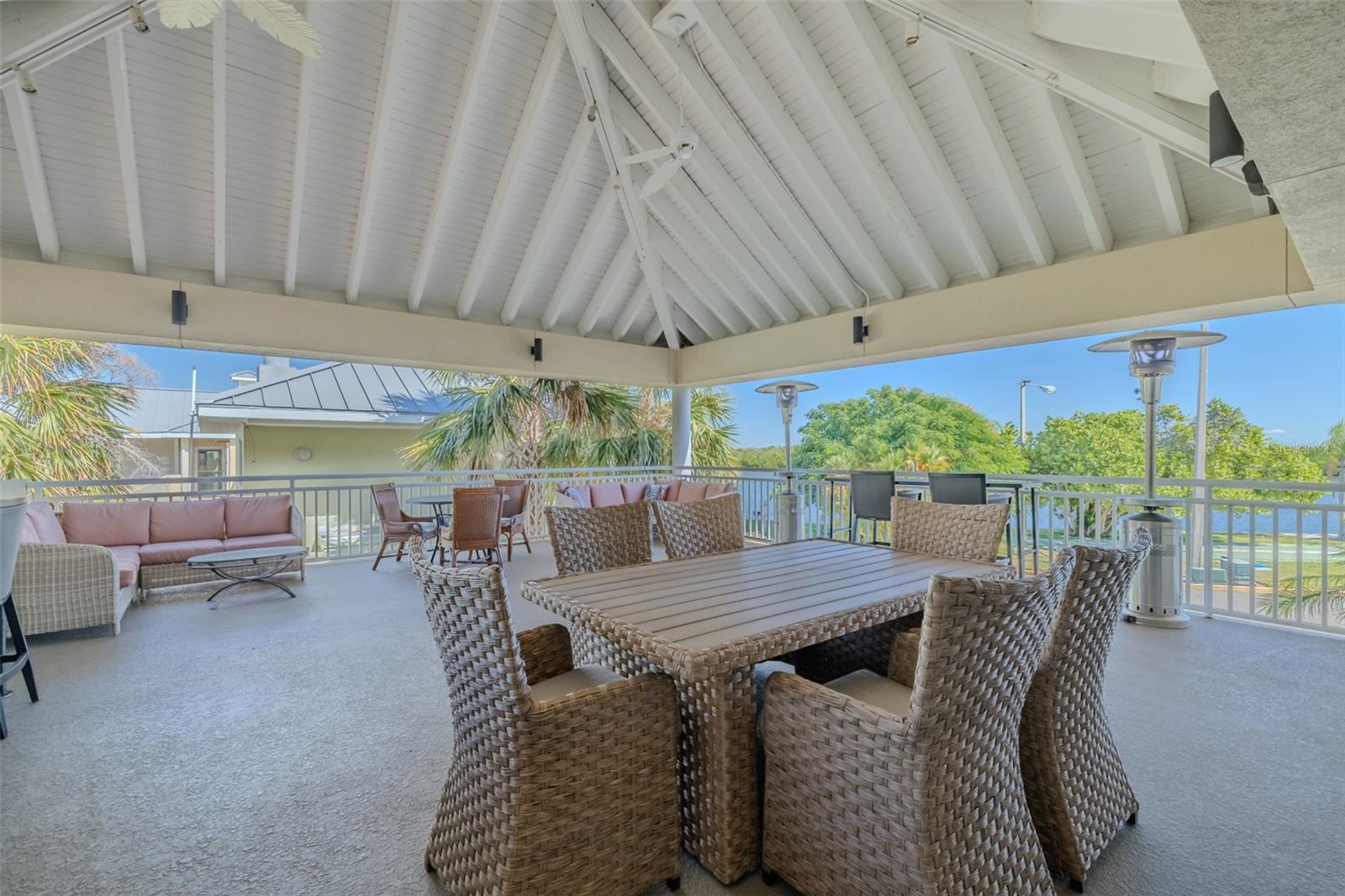 Image 73 of 88 For 577 Bahia Beach Boulevard