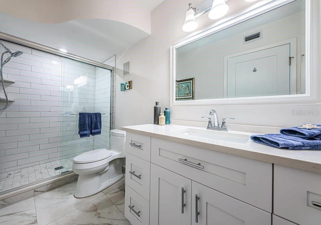 Image 17 of 24 For 6083 Bahia Del Mar Circle 159