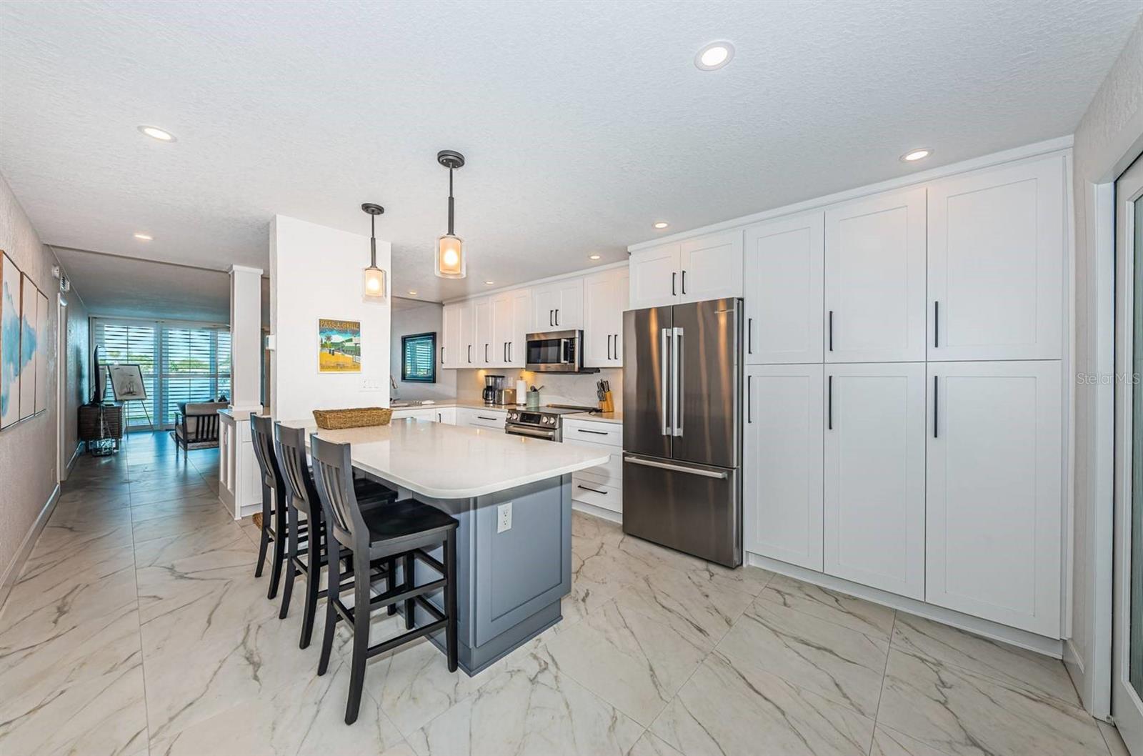 Image 8 of 24 For 6083 Bahia Del Mar Circle 159