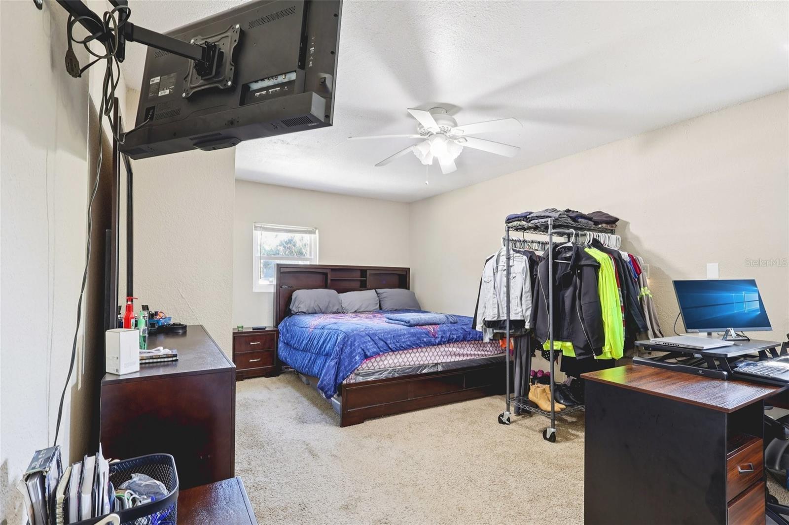 Image 12 of 23 For 713 Crestwood Drive