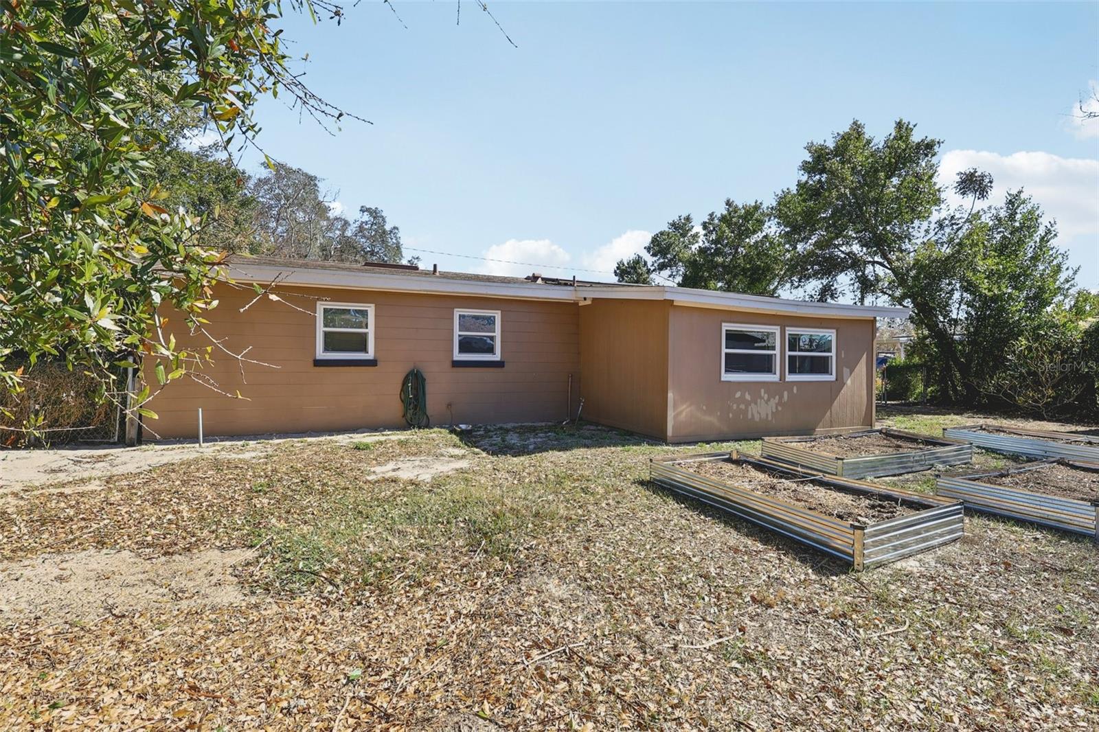 Image 19 of 23 For 713 Crestwood Drive