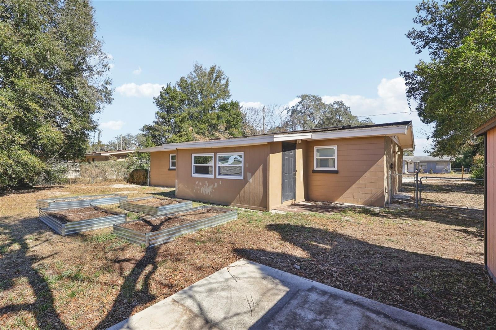 Image 20 of 23 For 713 Crestwood Drive