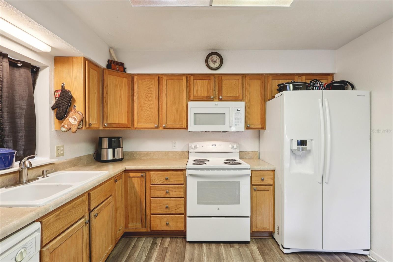 Image 7 of 23 For 713 Crestwood Drive