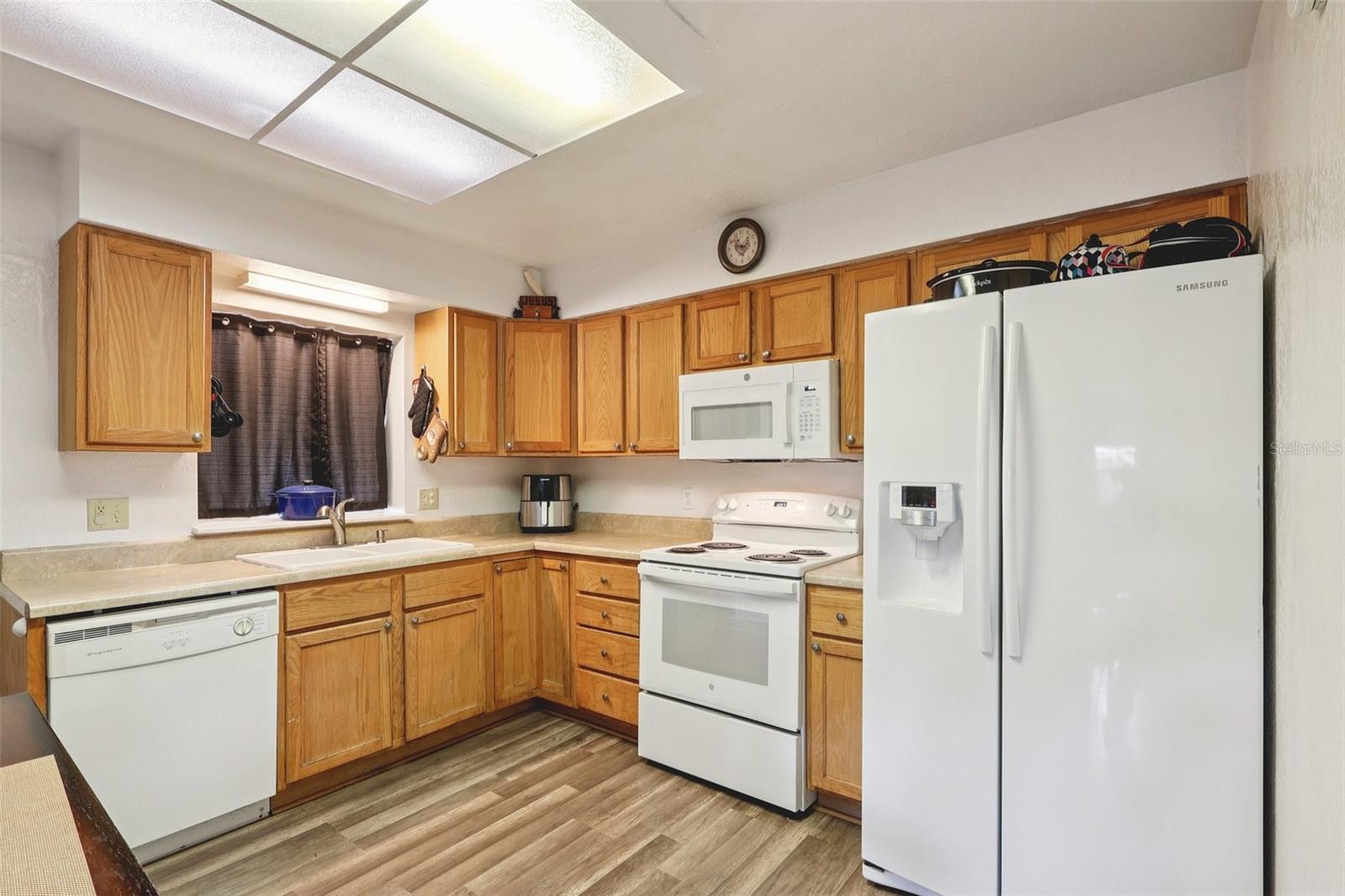 Image 8 of 23 For 713 Crestwood Drive