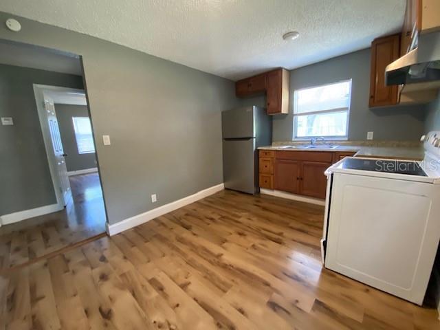 Image 10 of 36 For 2511 10th Avenue S