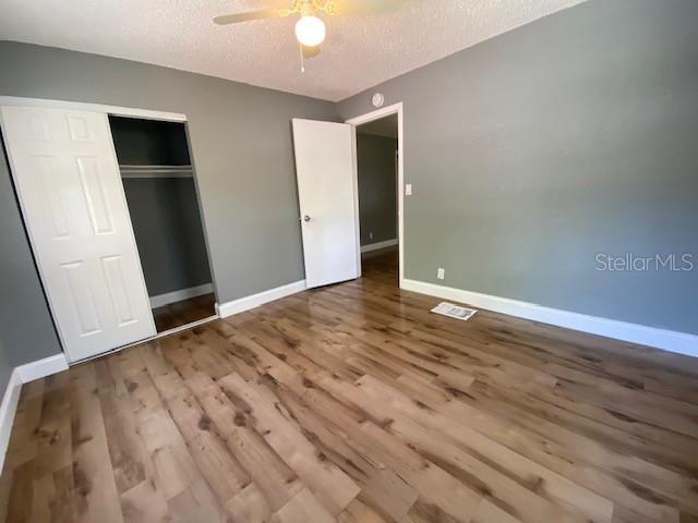 Image 3 of 36 For 2511 10th Avenue S