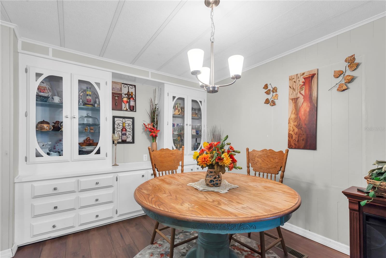 Image 10 of 44 For 1934 Blue Lake Drive