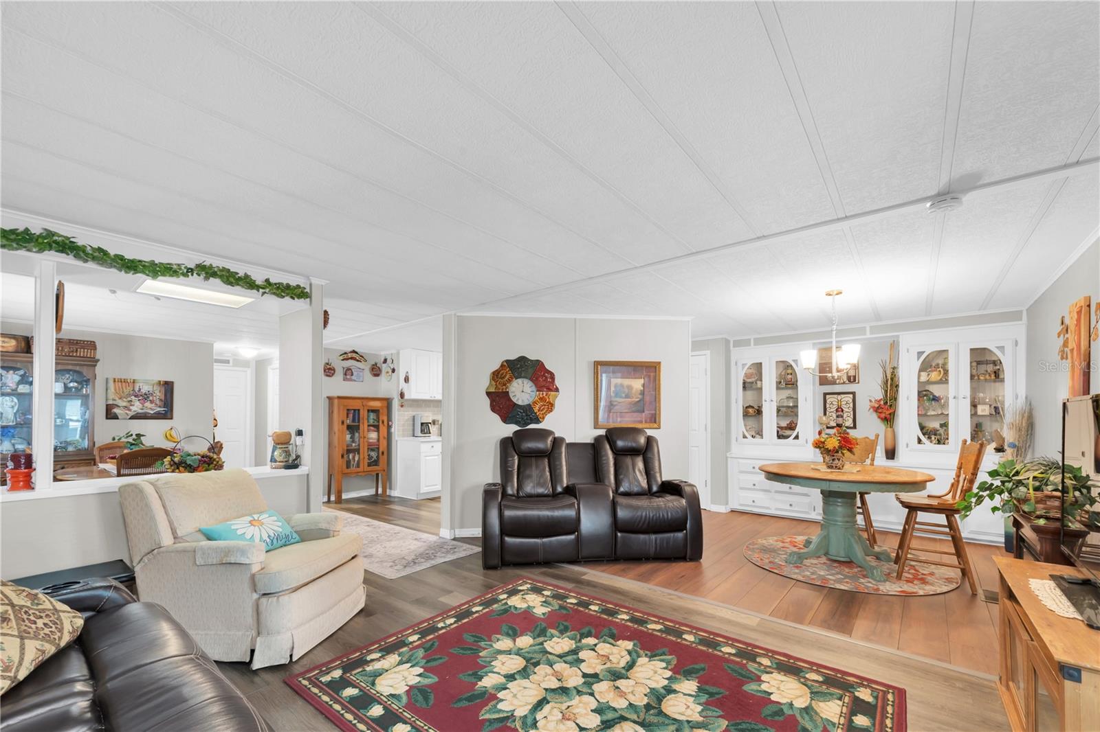 Image 4 of 44 For 1934 Blue Lake Drive