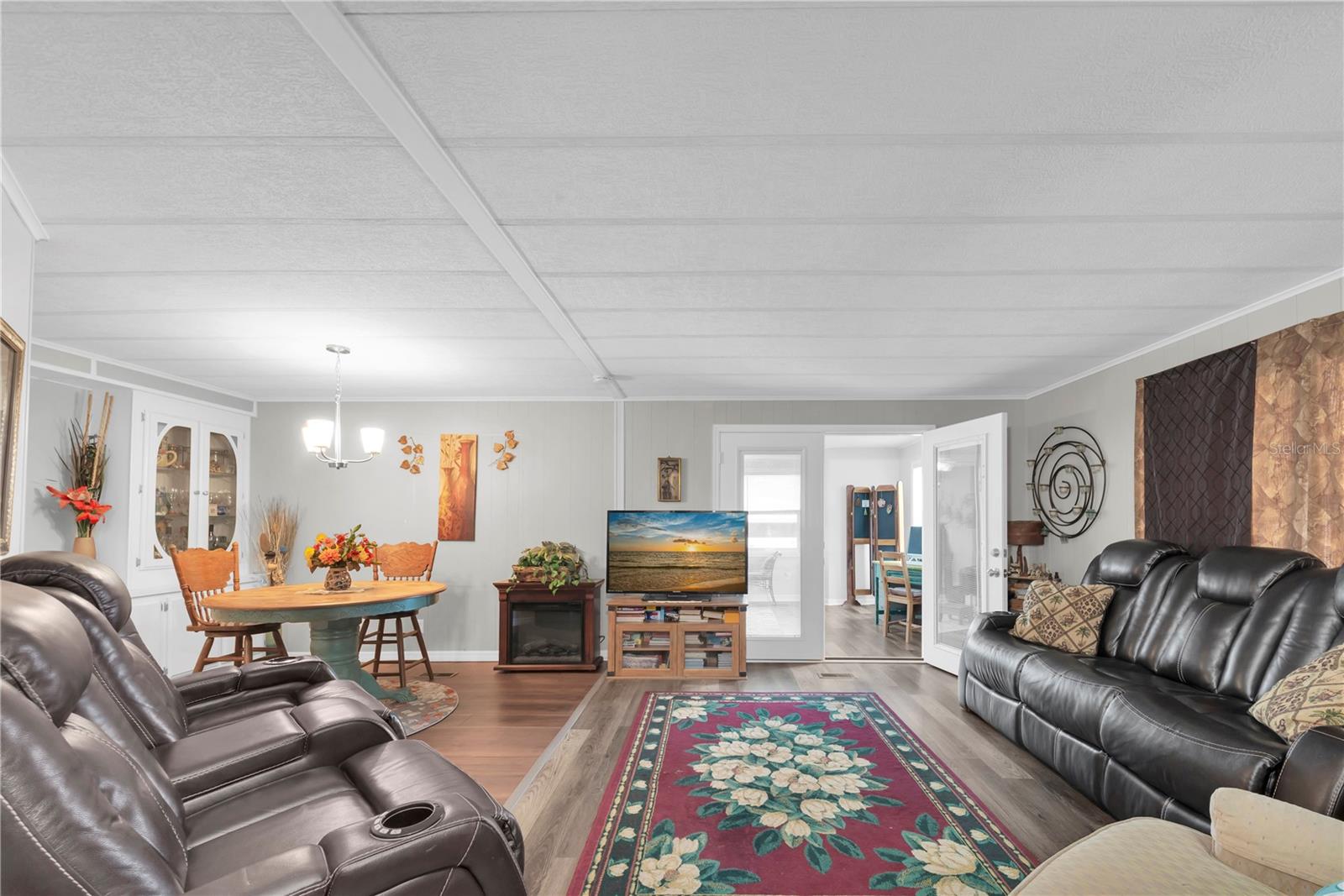 Image 5 of 44 For 1934 Blue Lake Drive