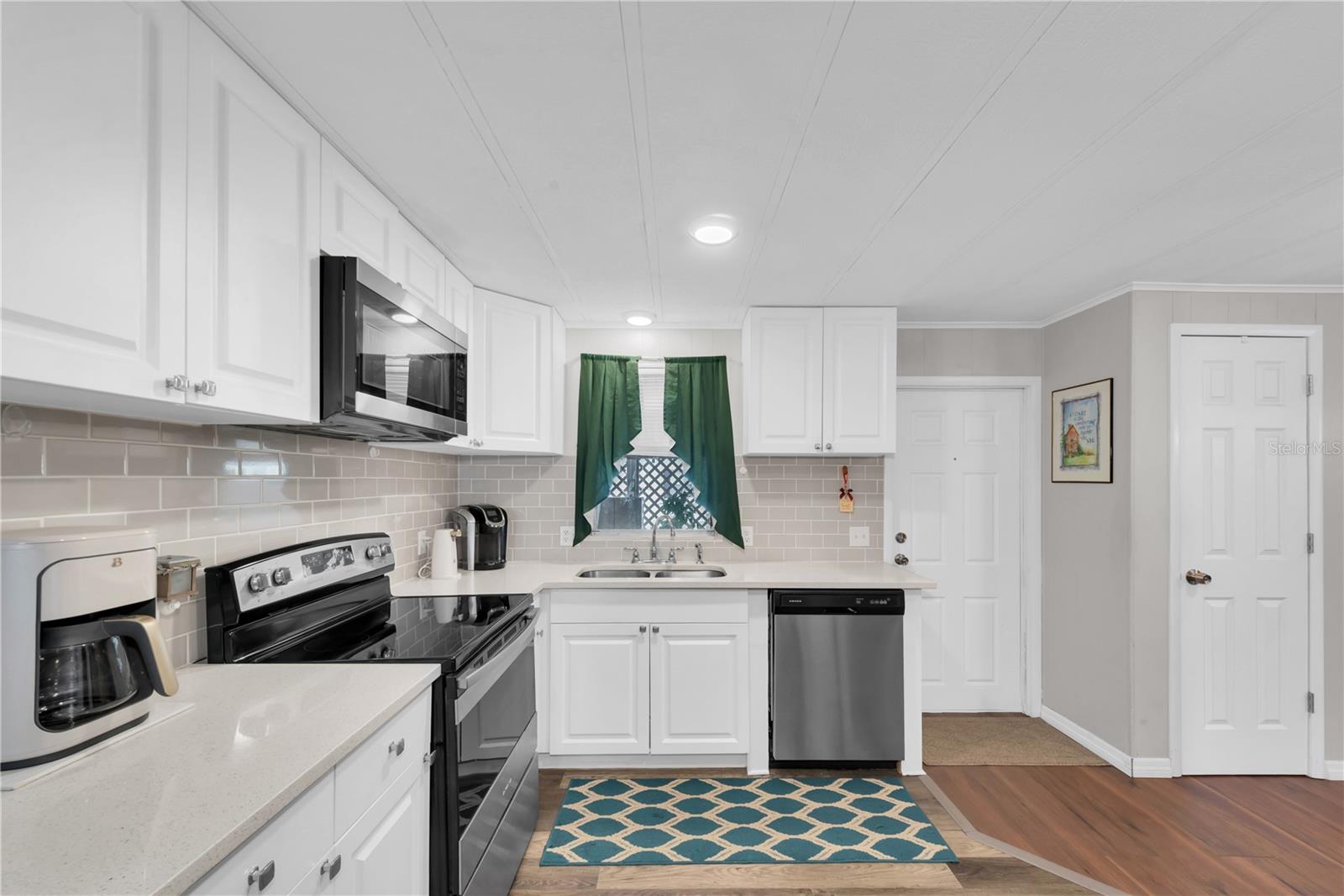 Image 7 of 44 For 1934 Blue Lake Drive