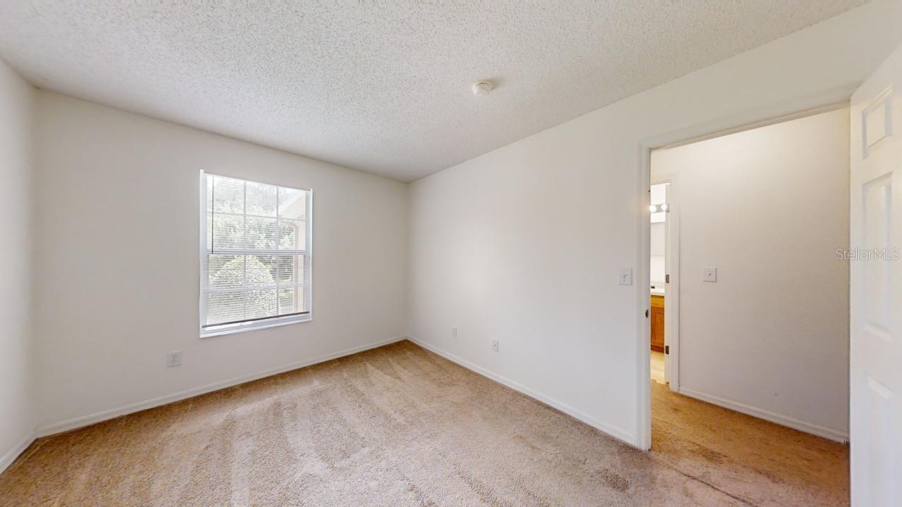 Image 15 of 24 For 4121 Winding River Way