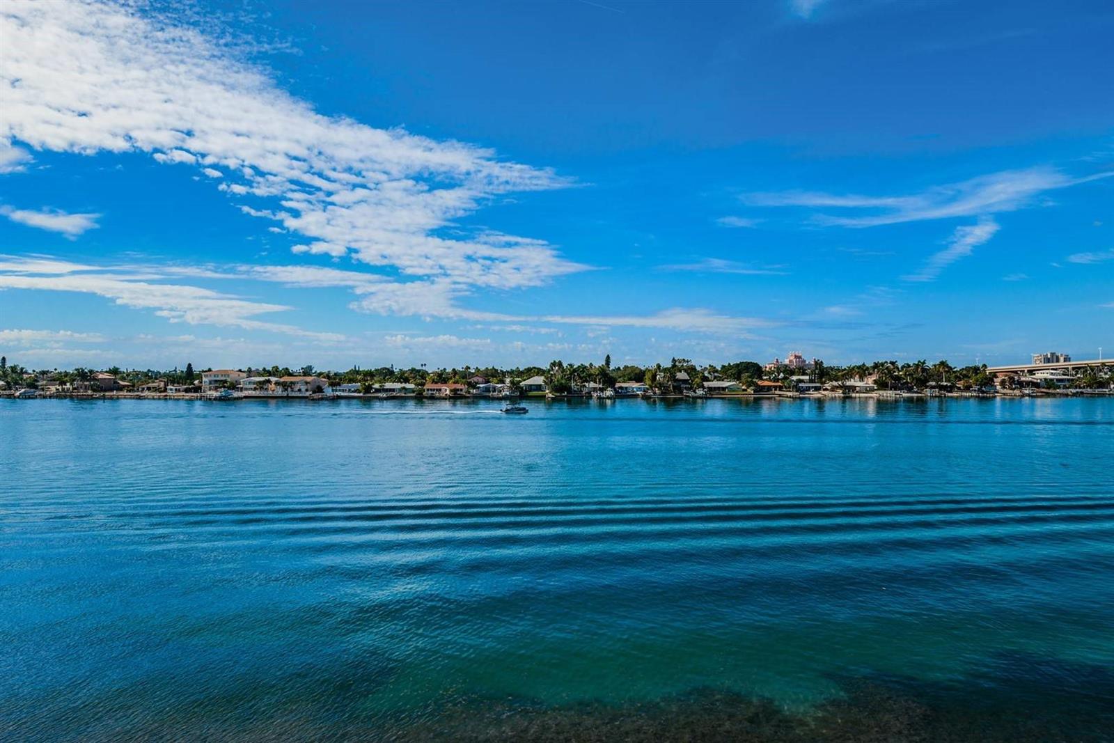 Image 17 of 25 For 6083 Bahia Del Mar Circle 460