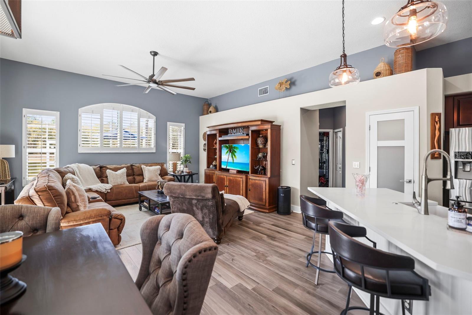 Image 32 of 98 For 18406 Eastwyck Dr