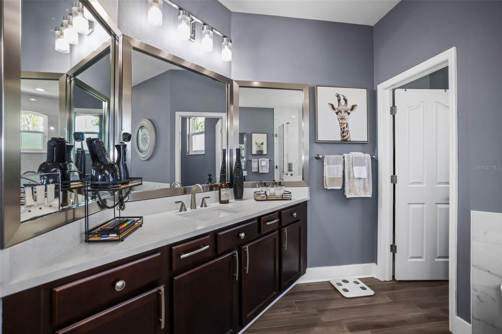 Image 39 of 98 For 18406 Eastwyck Dr