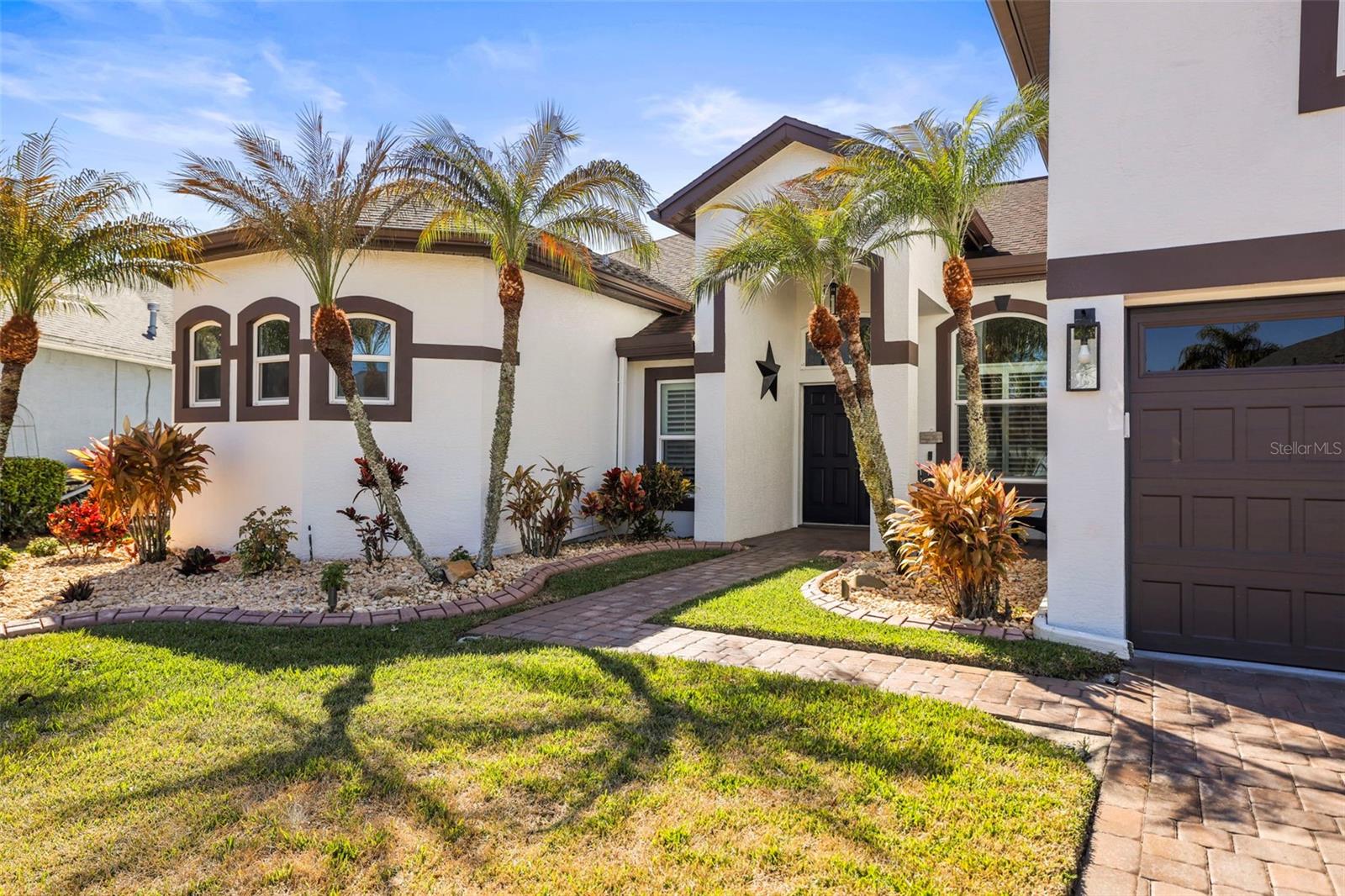 Image 4 of 98 For 18406 Eastwyck Dr