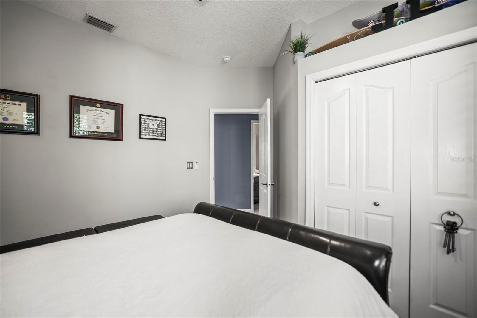 Image 50 of 98 For 18406 Eastwyck Dr