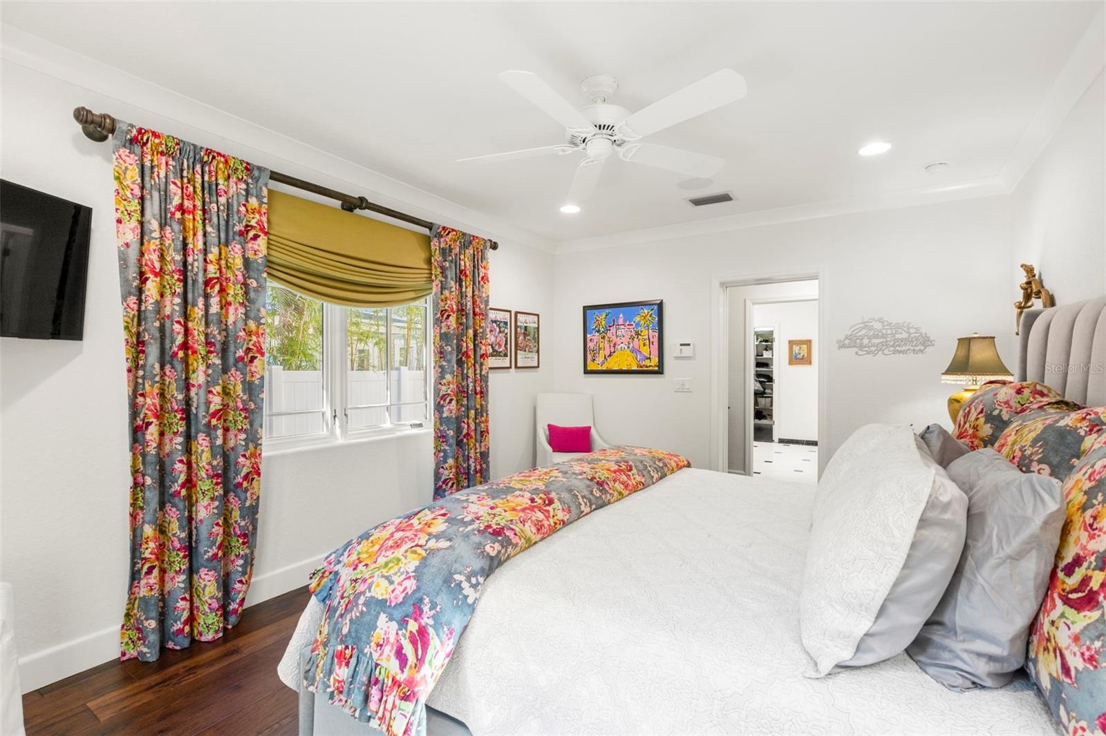 Listing photo id 22 for 815 15th Avenue Ne