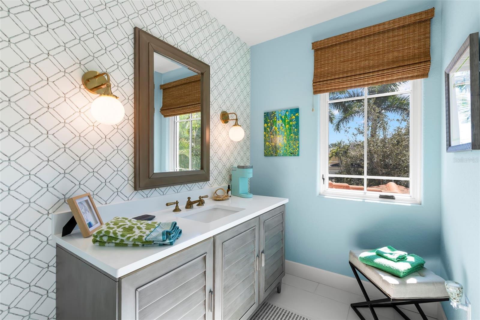 Listing photo id 45 for 815 15th Avenue Ne