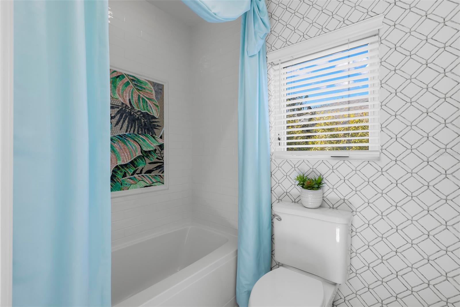 Listing photo id 46 for 815 15th Avenue Ne