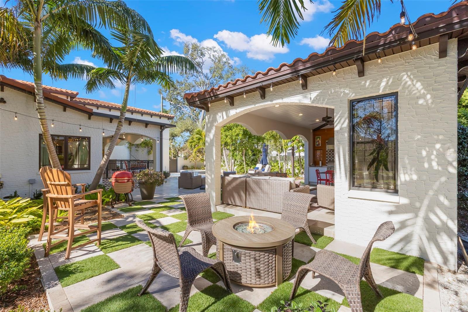 Listing photo id 53 for 815 15th Avenue Ne