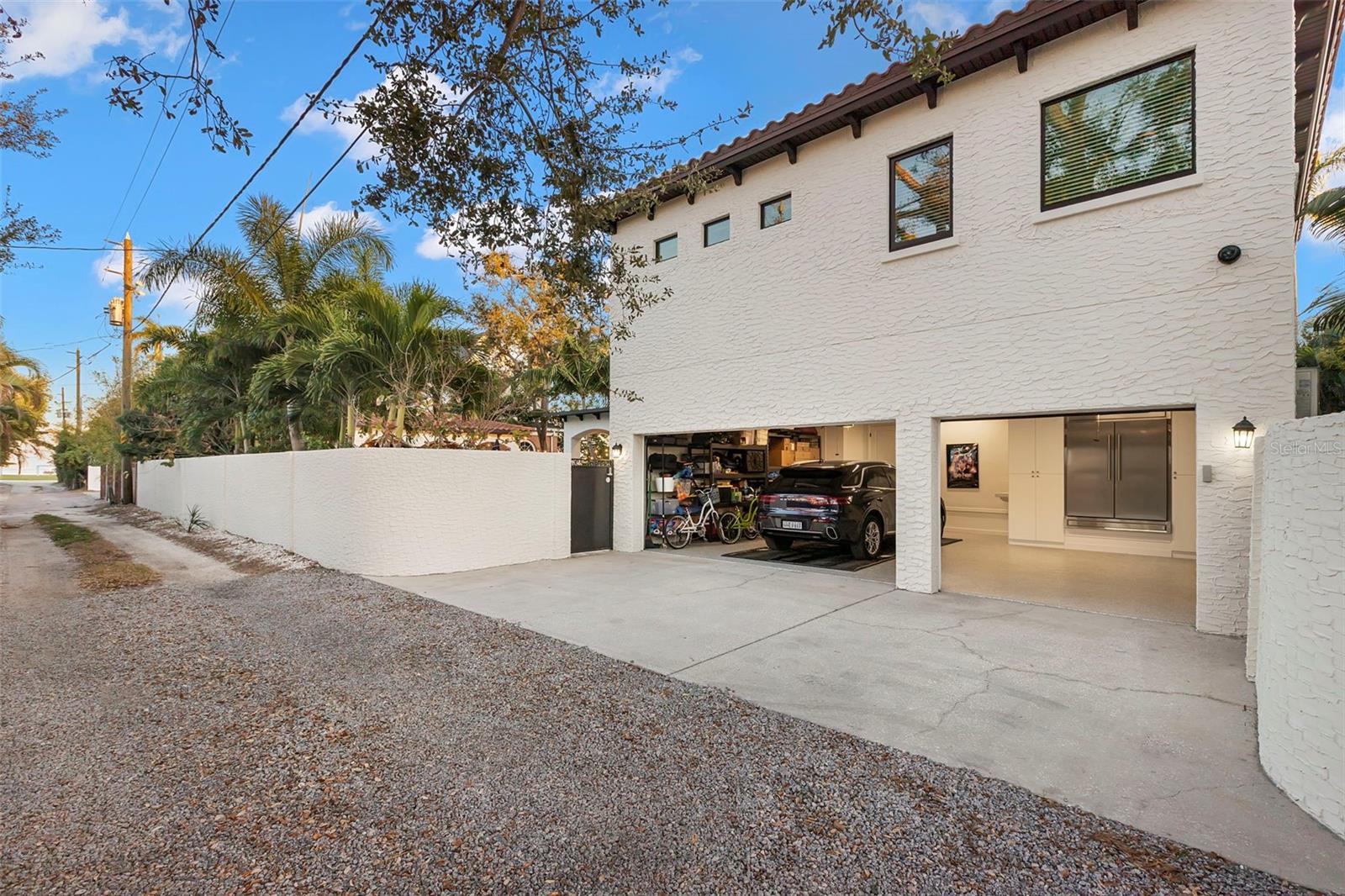 Listing photo id 61 for 815 15th Avenue Ne