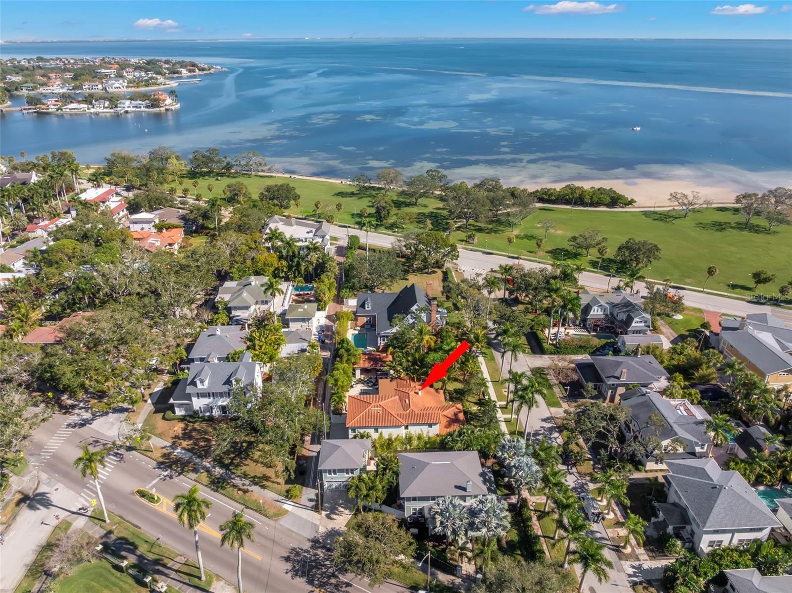 Listing photo id 70 for 815 15th Avenue Ne