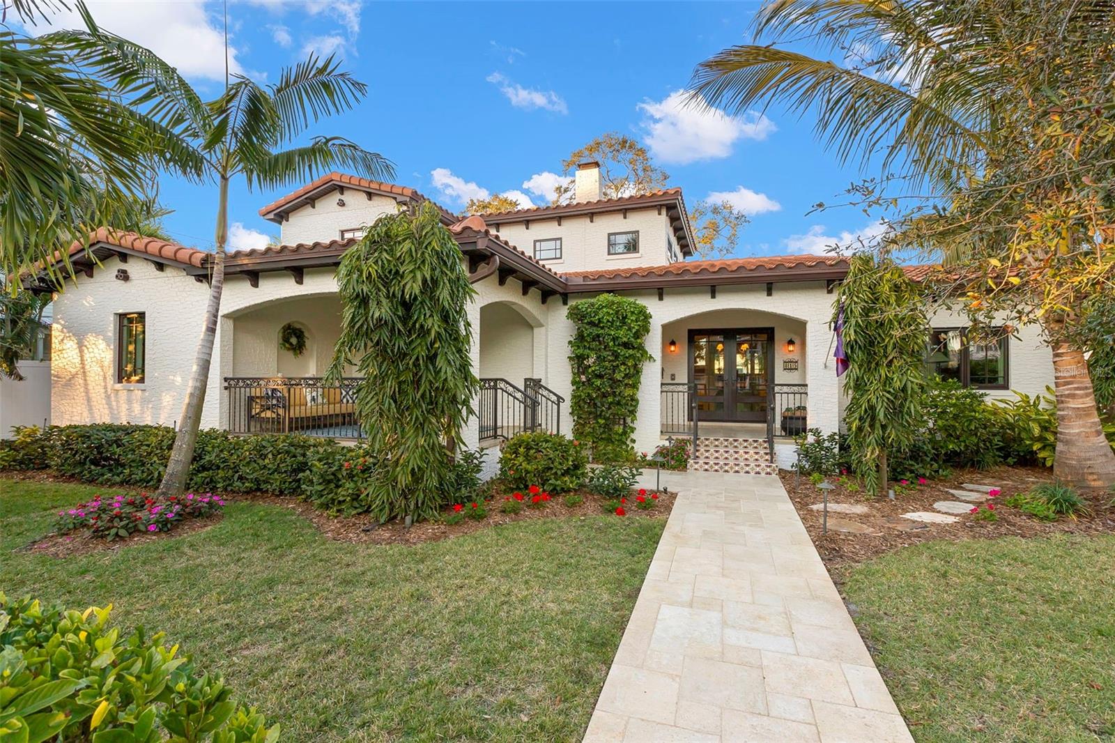 Listing photo id 85 for 815 15th Avenue Ne