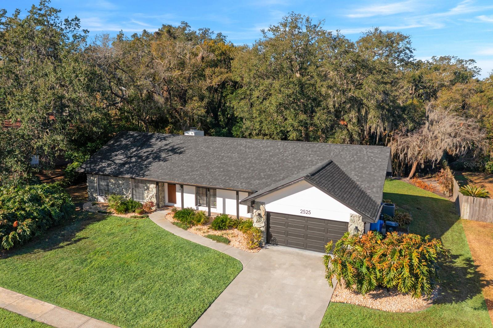 Image 30 of 33 For 2525 Laurelwood Lane