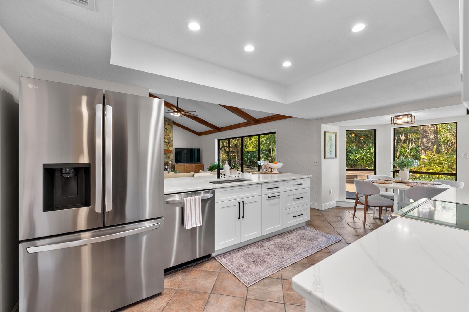 Image 4 of 33 For 2525 Laurelwood Lane